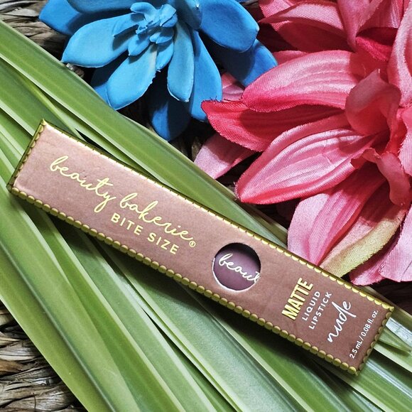Beauty Bakerie Bite Size Matte Liquid Lipstick Waterproof Nude Chilla New in Box - Picture 2 of 12